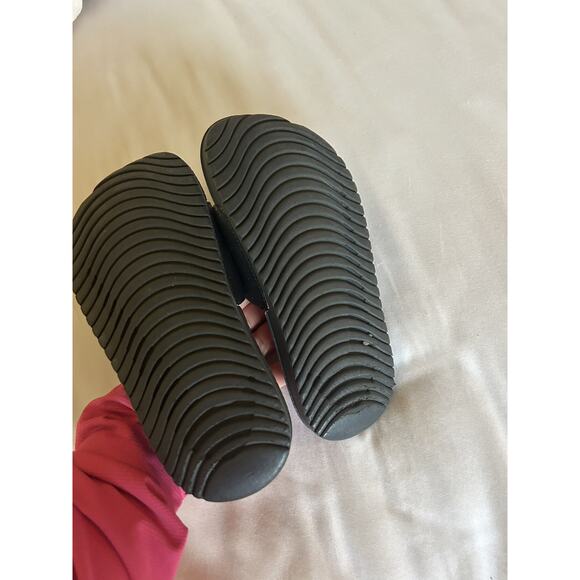 Nike Black pink Sandals size 12c - Picture 3 of 5